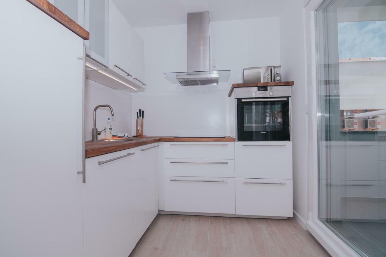 Relax Apartments Novalja Exterior photo